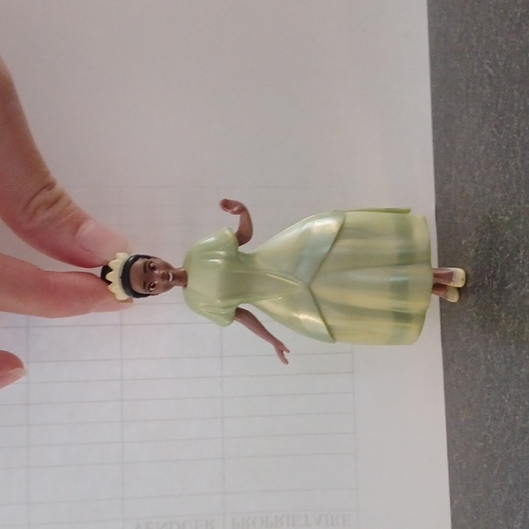 Clippable Disney Princesses doll set of Tiana and her prince Naveen - Picture 5 of 16